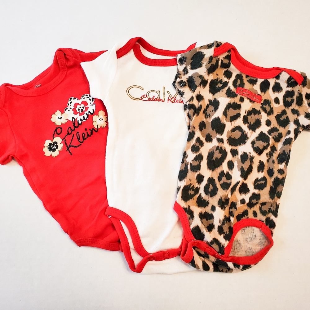 Calvin Klein Baby Girl Cheetah Bodysuit 0-3 Months
